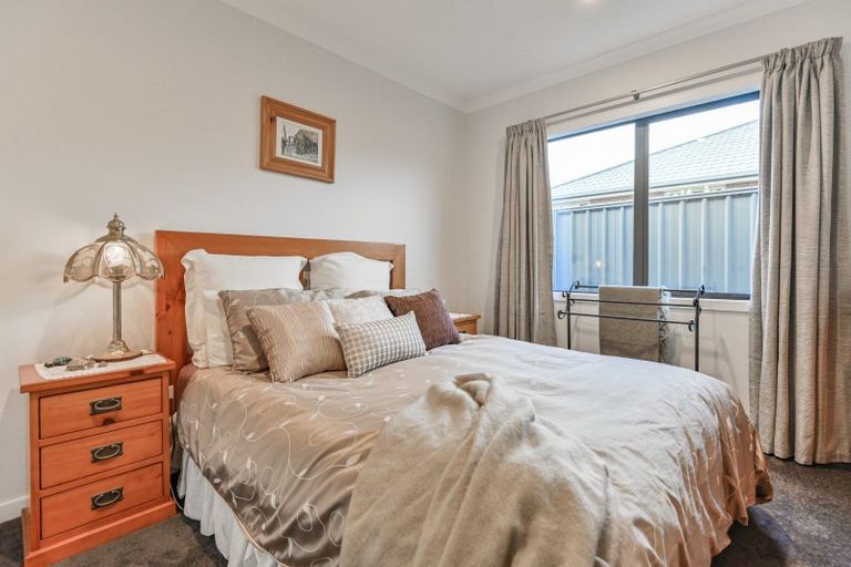 Photo of property in 36 Whakatomo Place, Havelock North, 4130