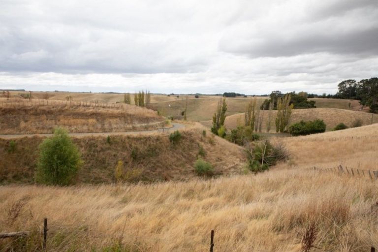 Photo of property in 355 Lethbridge Road, Feilding, 4779