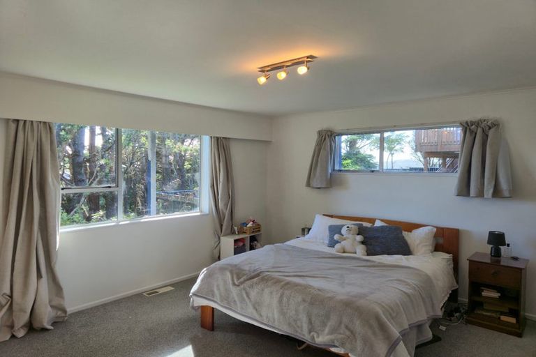 Photo of property in 53 Lomita Road, Johnsonville, Wellington, 6037