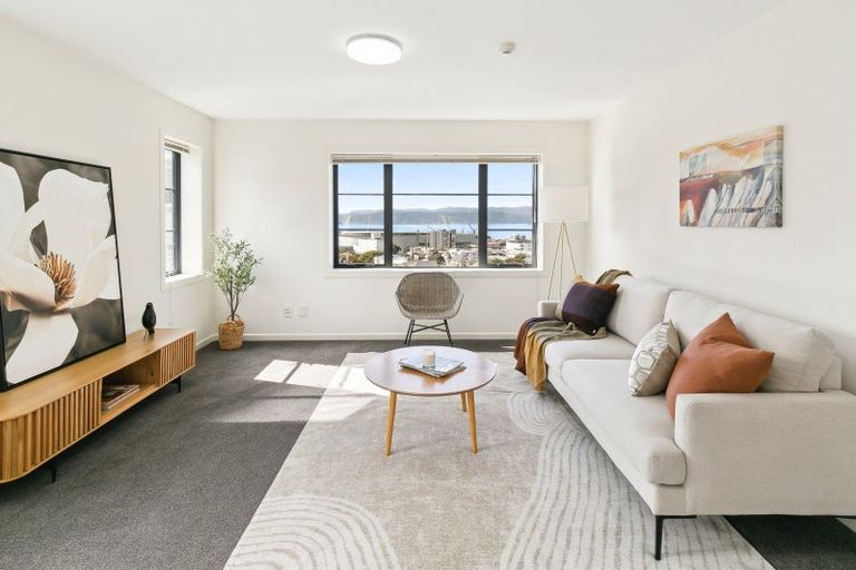 Photo of property in Westhaven Apartments, 24/127 Molesworth Street, Thorndon, Wellington, 6011