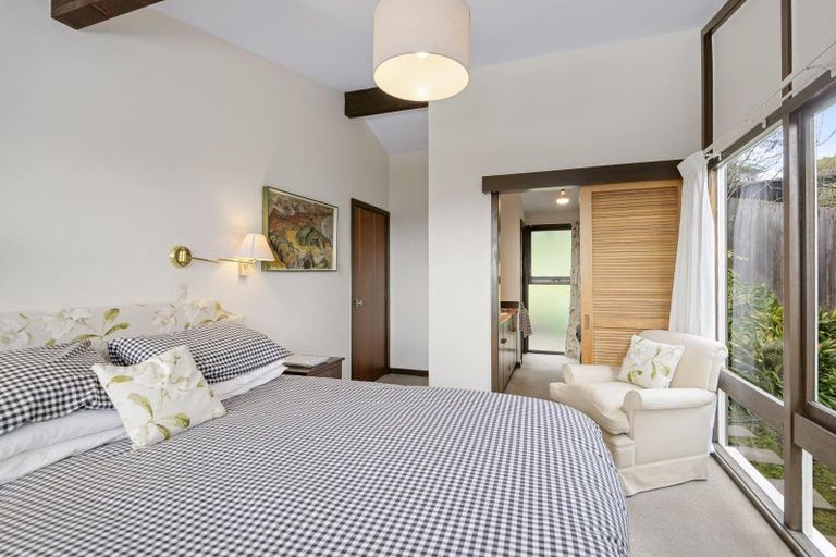 Photo of property in 8 Kidson Terrace, Cashmere, Christchurch, 8022