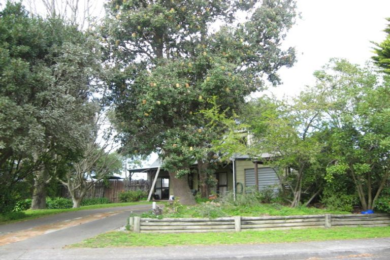 Photo of property in 11 Oregon Road, Te Awanga, 4102