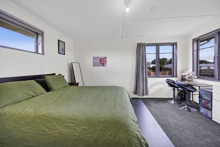 Photo of property in 60 Kapuni Street, Manaia, 4612