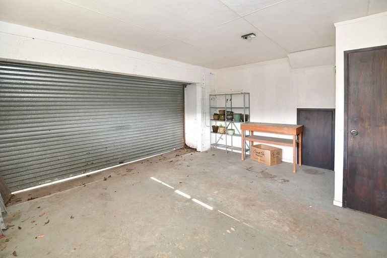 Photo of property in 47 Stapleford Crescent, Browns Bay, Auckland, 0630