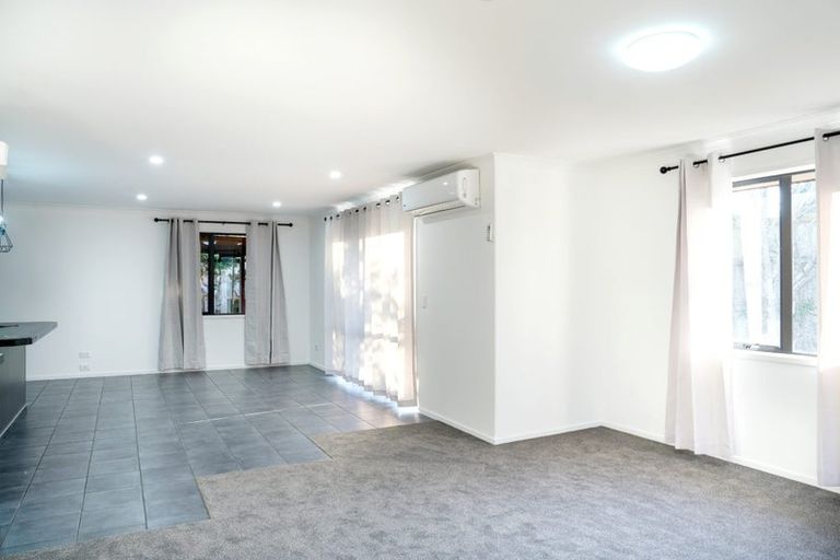 Photo of property in 109 Farnborough Drive, Grandview Heights, Hamilton, 3200