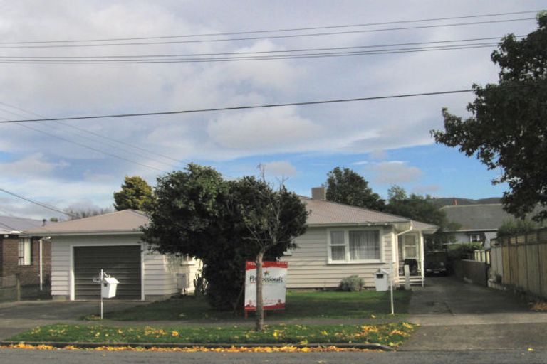 Photo of property in 11a Barsi Grove, Avalon, Lower Hutt, 5011