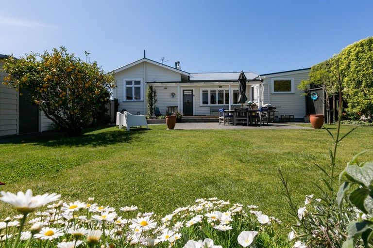 Photo of property in 28 Coleman Terrace, Hospital Hill, Napier, 4110