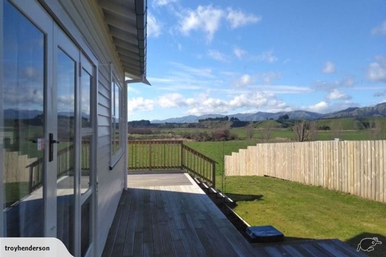 Photo of property in 448 Koputaroa Road, Koputaroa, Levin, 5575