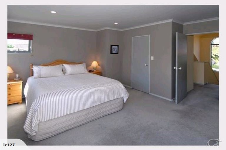 Photo of property in 11 Dallinger Street, St Andrews, Hamilton, 3200