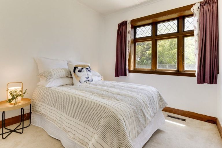 Photo of property in 17 Ranelagh Street, Karori, Wellington, 6012