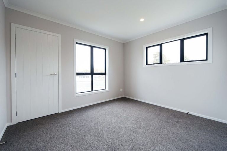 Photo of property in 12 Emmadale Lane, Hamilton East, Hamilton, 3216