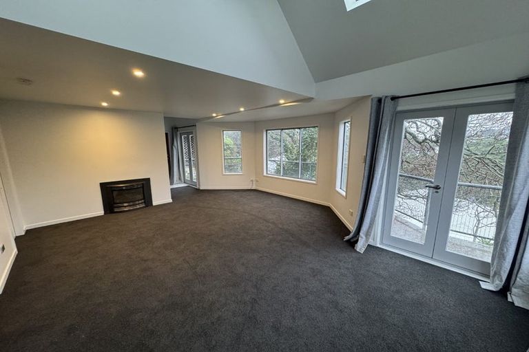 Photo of property in 36a Sutherland Crescent, Melrose, Wellington, 6023