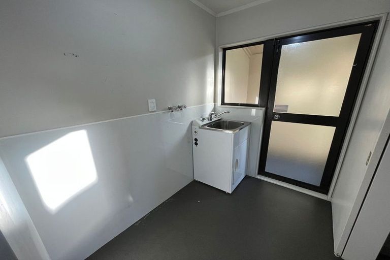 Photo of property in 9 Edgewater Drive, Pakuranga, Auckland, 2010