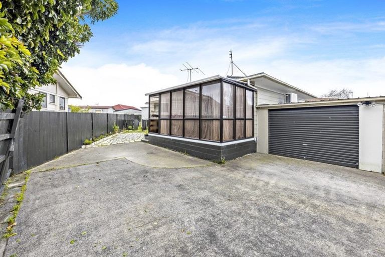 Photo of property in 1/13 Mon Desir Place, Manurewa, Auckland, 2102