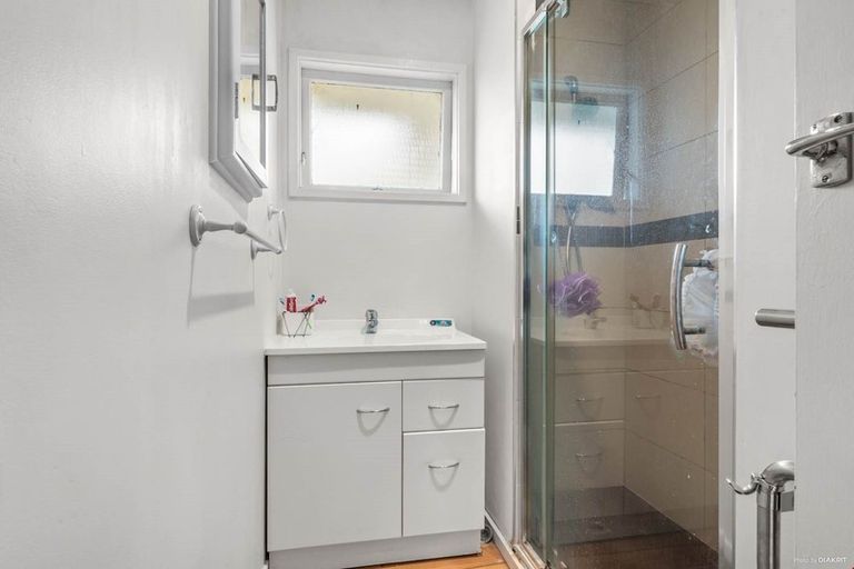 Photo of property in 2/7 Ellen Avenue, Hillcrest, Auckland, 0627