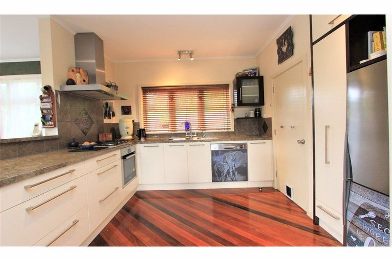 Photo of property in 21 Main Road, Havelock, 7100