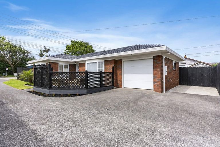 Photo of property in 1/73 Shakespeare Road, Milford, Auckland, 0620