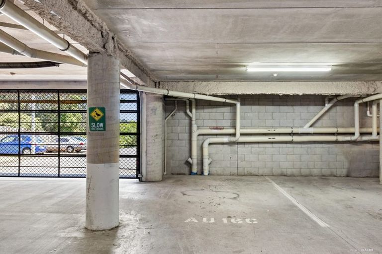 Photo of property in 16c/30 Westward Ho, Glen Eden, Auckland, 0602