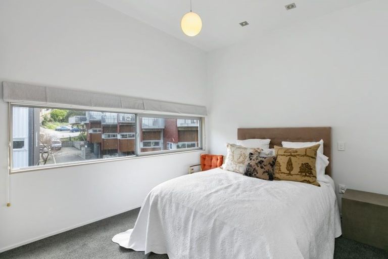 Photo of property in 20/2 Onslow Road, Khandallah, Wellington, 6035