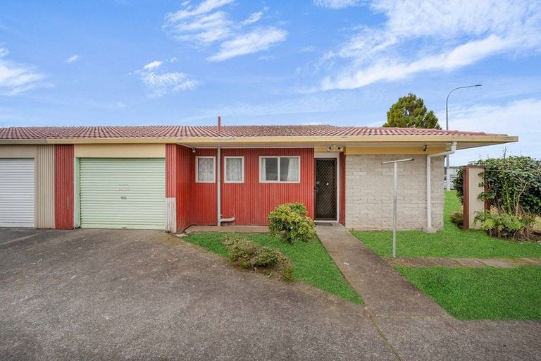 Photo of property in 1/461 Great South Road, Opaheke, Papakura, 2113
