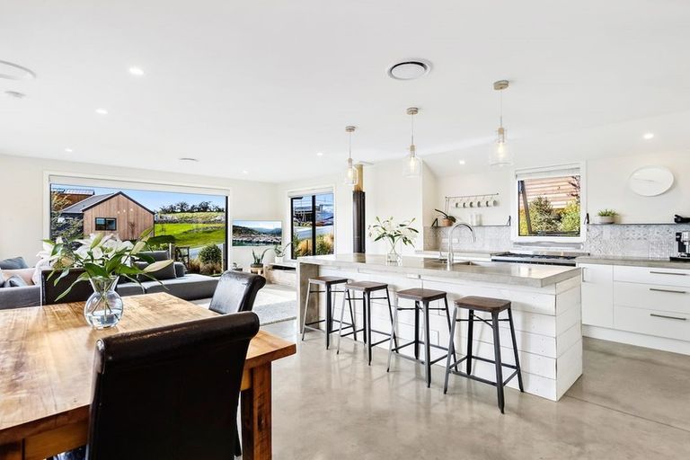 Photo of property in 8 Ellesmere Avenue, Jacks Point, Queenstown, 9371