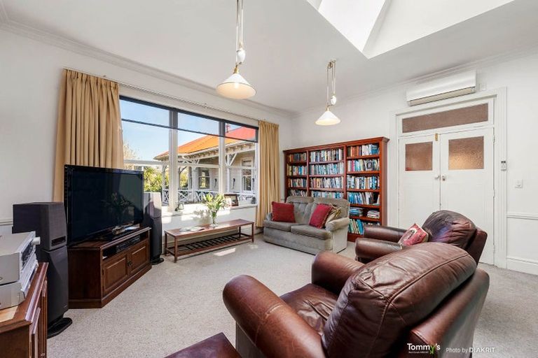 Photo of property in 64 Hill Street, Thorndon, Wellington, 6011