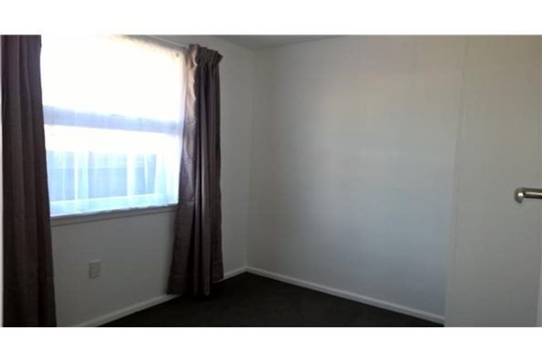 Photo of property in 1/90 Garlands Road, Woolston, Christchurch, 8023