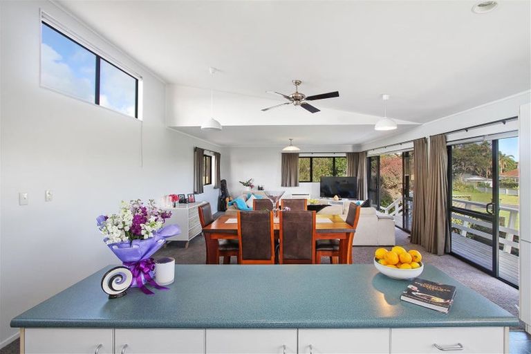 Photo of property in 4 Channel View Road, Clarks Beach, Pukekohe, 2679