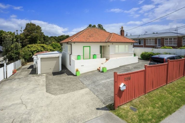 Photo of property in 226 Onewa Road, Birkenhead, Auckland, 0626