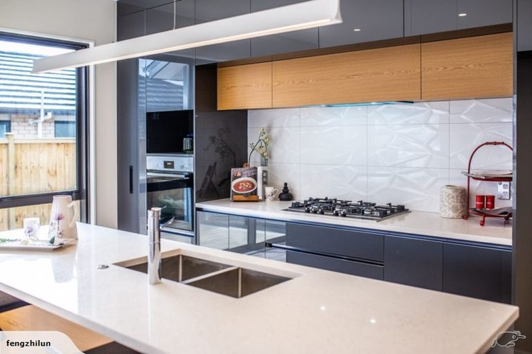 Photo of property in 4 Ropere Street, Kumeu, 0810