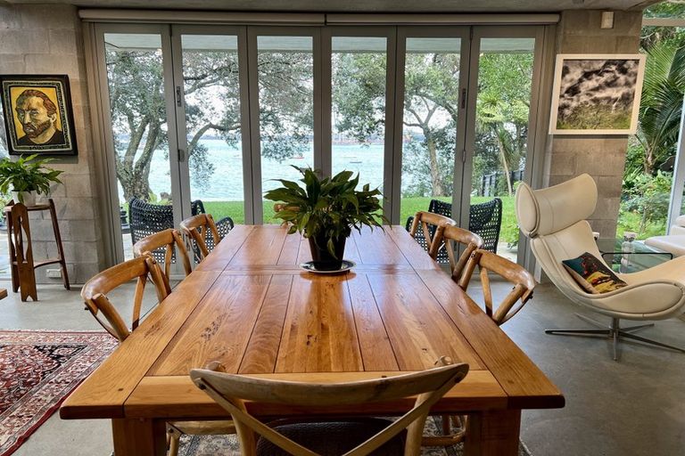 Photo of property in 25a Stanley Point Road, Stanley Point, Auckland, 0624