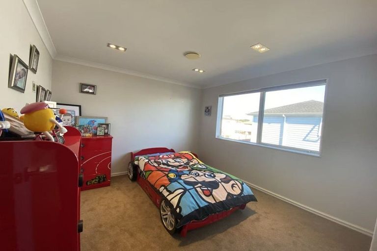 Photo of property in 26 Milano Boulevard, Karaka, Papakura, 2113