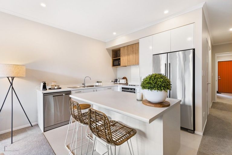 Photo of property in 58 Rangihina Road, Hobsonville, Auckland, 0616