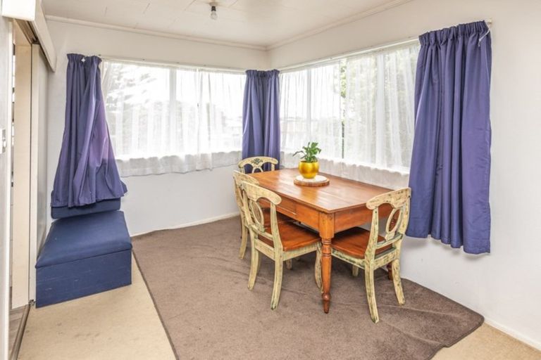 Photo of property in 9 Carson Street, Castlecliff, Whanganui, 4501