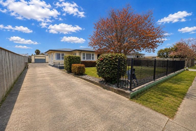 Photo of property in 1 Sefton Street, Havelock North, 4130
