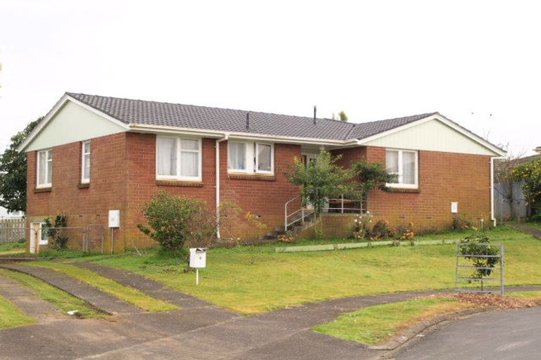 Photo of property in 6 Bodmin Place, Mangere East, Auckland, 2024