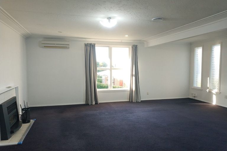 Photo of property in 18 Hanlon Street, Halfway Bush, Dunedin, 9010