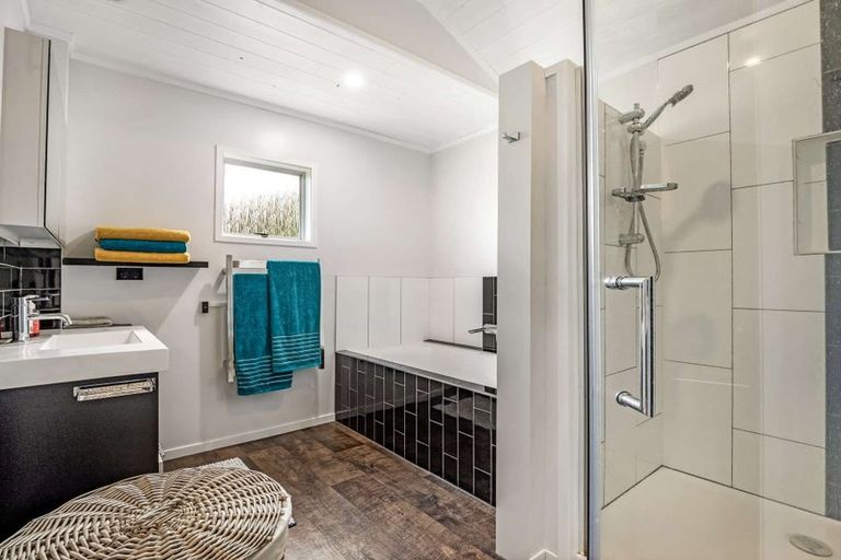 Photo of property in 406 Thames Coast Sh25 Road, Te Puru, Thames, 3575