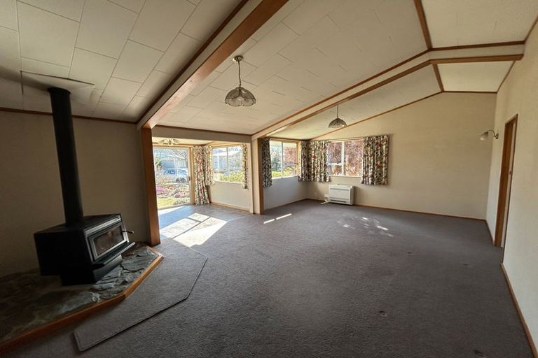 Photo of property in 1 Hunter Crescent, Wanaka, 9305