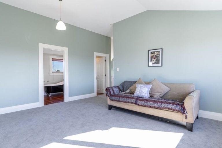 Photo of property in 366d Devonport Road, Tauranga South, Tauranga, 3112