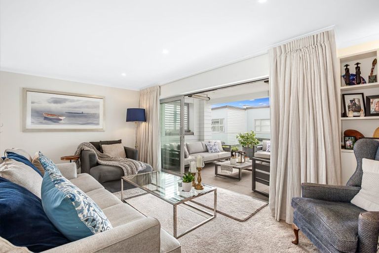 Photo of property in 5 Lucern Lane, Petone, Lower Hutt, 5012