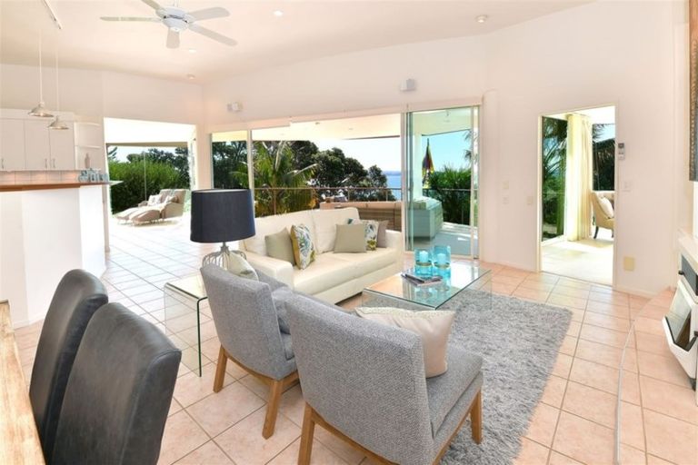 Photo of property in 20 Pacific Parade, Army Bay, Whangaparaoa, 0930