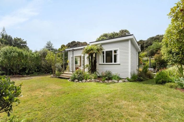 Photo of property in 50 Matai Road, Raumati South, Paraparaumu, 5032