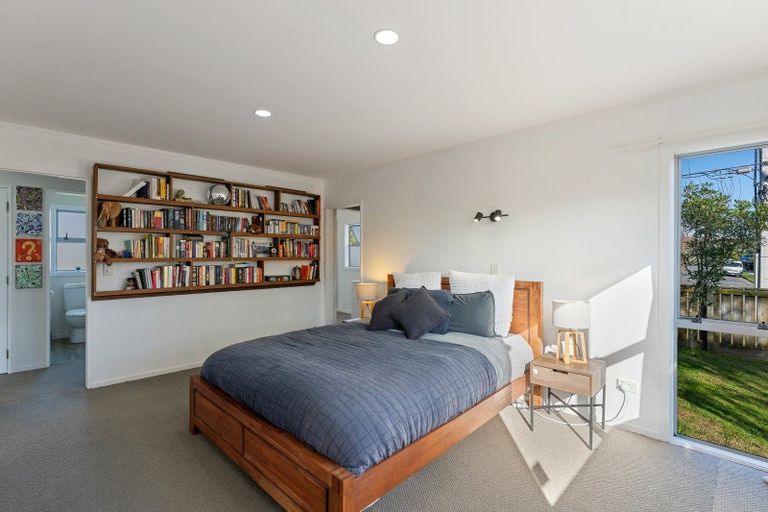 Photo of property in 285 Te Moana Road, Waikanae, 5036