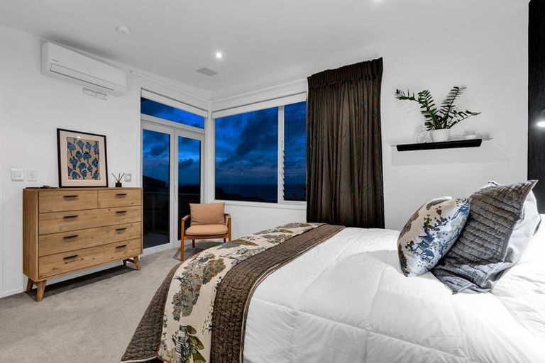 Photo of property in 2/5 Beach Street, Fitzroy, New Plymouth, 4312