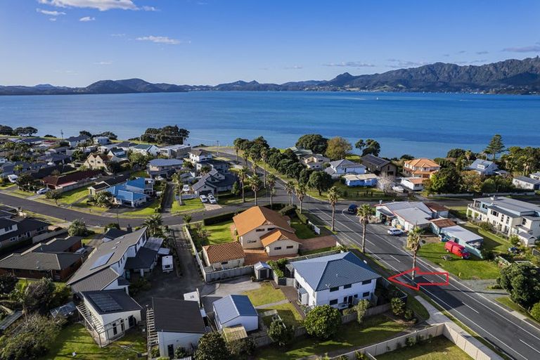 Photo of property in 3 Bermuda Place, One Tree Point, 0118