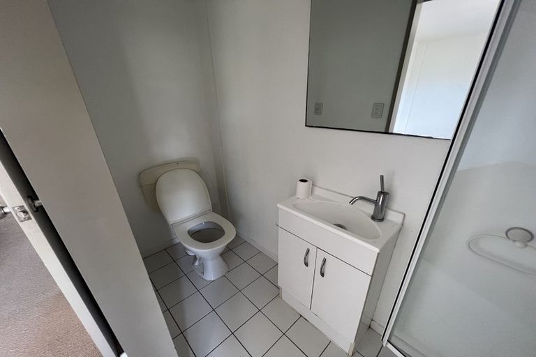 Photo of property in Krisley Court, 12/6 Ambrico Place, New Lynn, Auckland, 0600