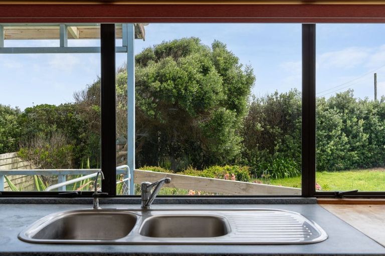 Photo of property in 8-10 Kelly Street, Baylys Beach, Dargaville, 0377