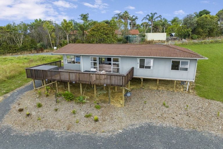 Photo of property in 60 Ross Road, Topuni, Wellsford, 0975