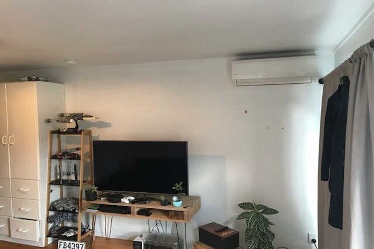 Photo of property in 2/40 Killarney Avenue, Torbay, Auckland, 0630